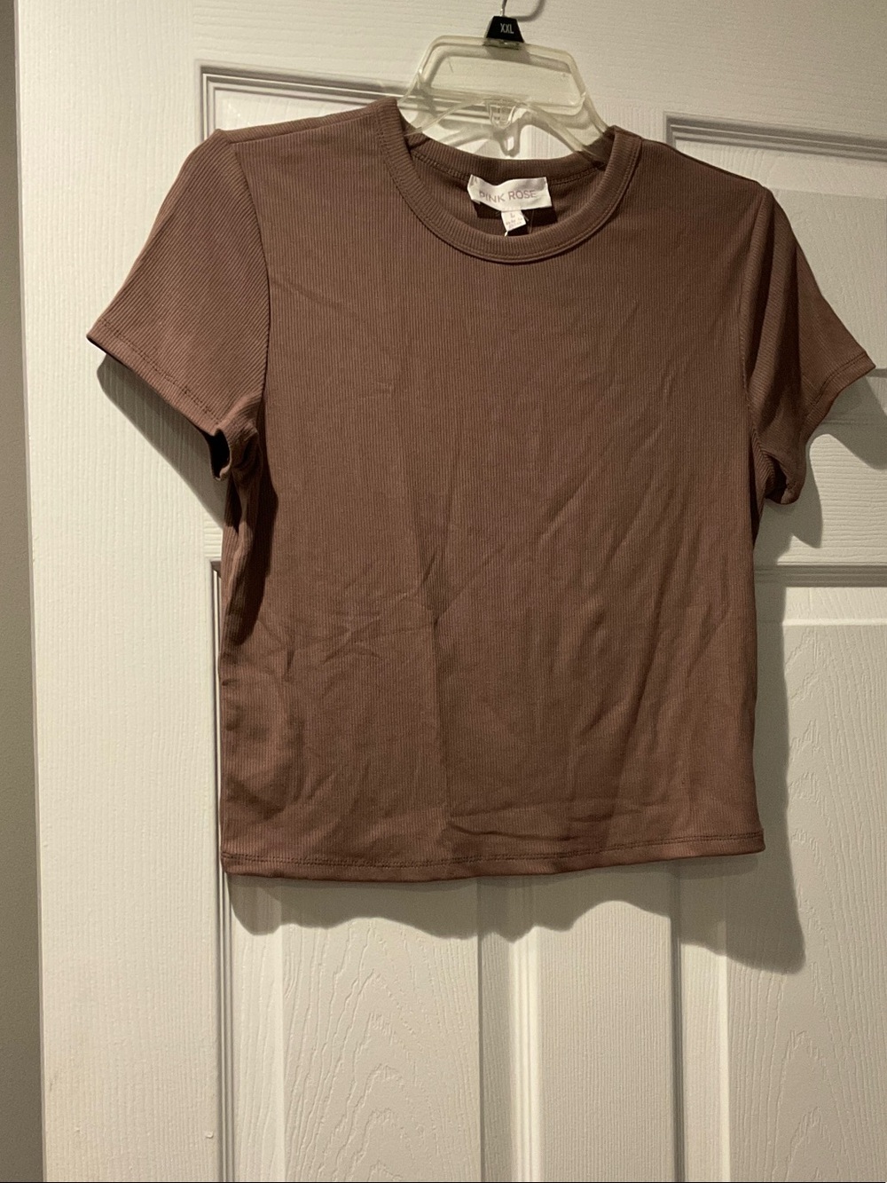 Pink Rose Short Sleeve Ribbed Tee in Mauve Brown